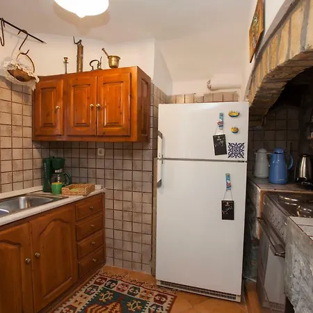 Case de vacanță Avra