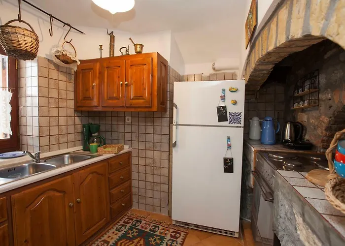 Дом отдыха Avra